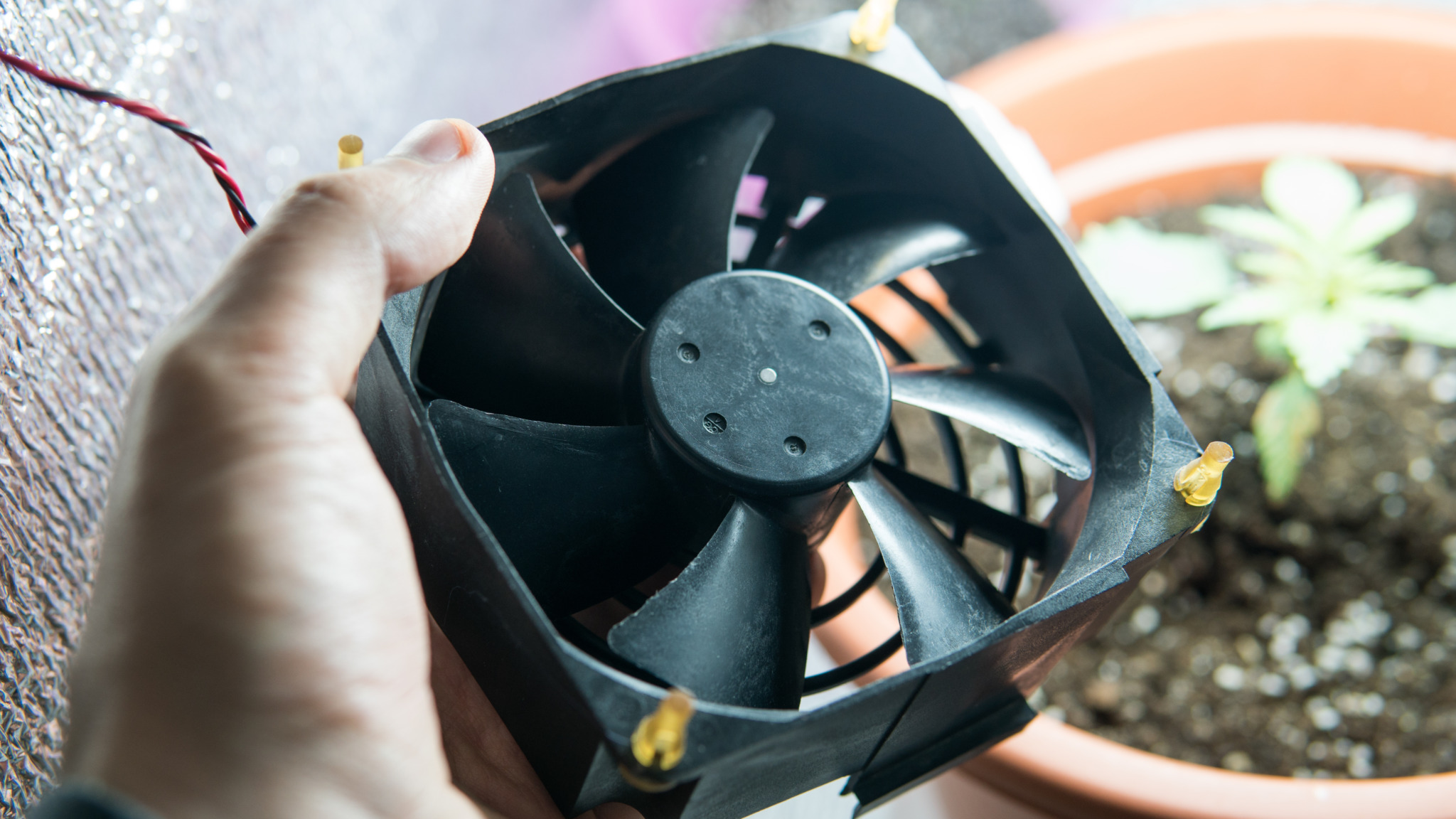 Die Wahl des Ventilators ist für die Growbox Belüftung entscheidend Growboxking